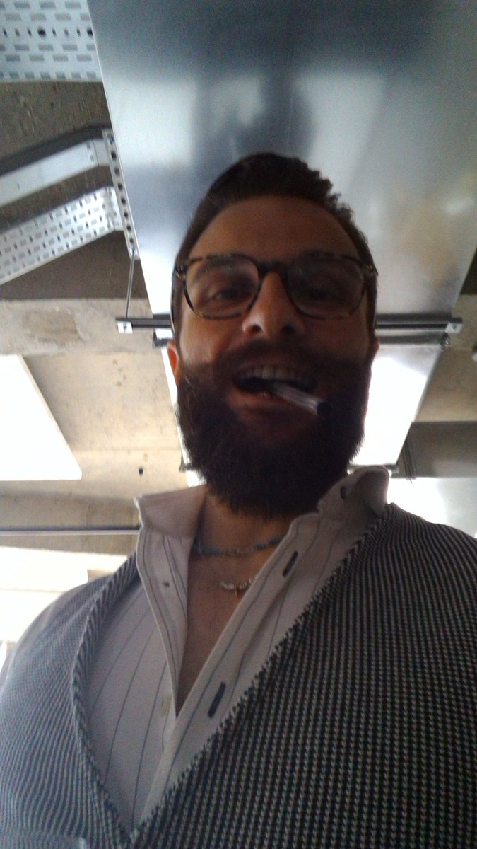 alexiscanny's tweet photo. Questo accadeva ieri prima/dopo la presentazione #hackathon #triphack @MasterCardUKbiz @tramperyoldst @traveltechlab https://t.co/3WMalr3RWZ