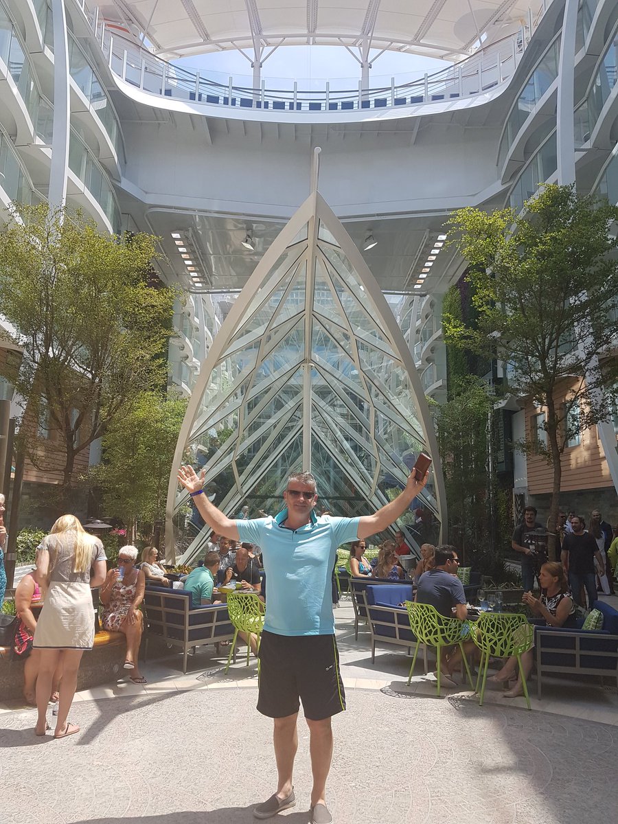 The ship is This Big.
#HarmonyoftheSeas #ContestEntry