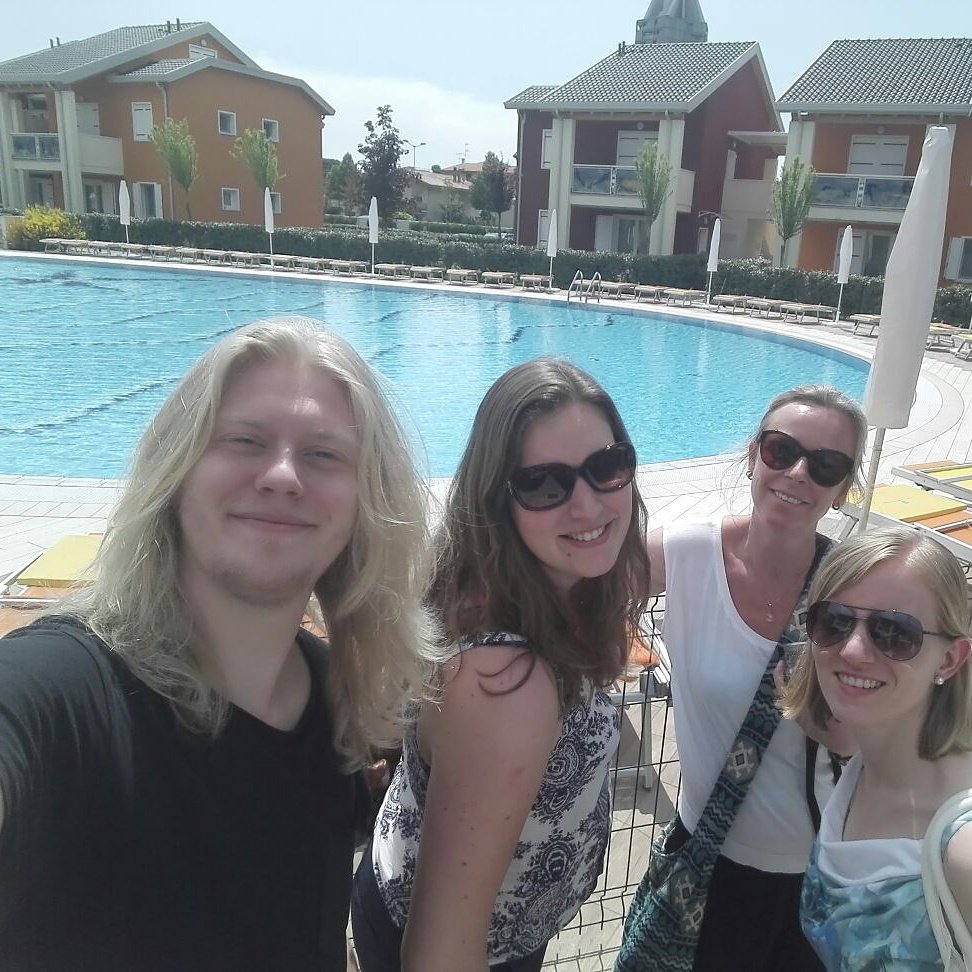 Vacanceselect's tweet image. Onze collega's zijn op #studiereis in @Italië, rondje Adriatische Kust en bezoeken daar veel camping en parken!