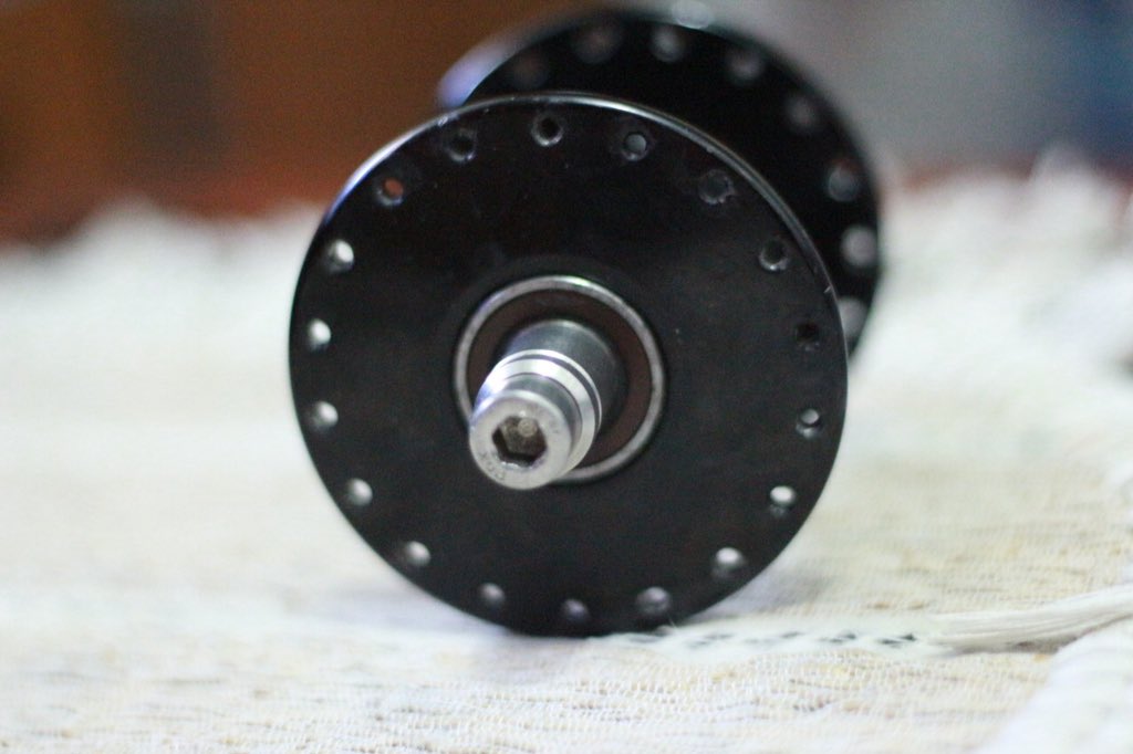 For sell: Hub philwood front 36hole goodcondition|CP di bio|<a href="/MegaBikeshop/">The Fixed Factor</a> #fnfjb #fpjb #rbjb