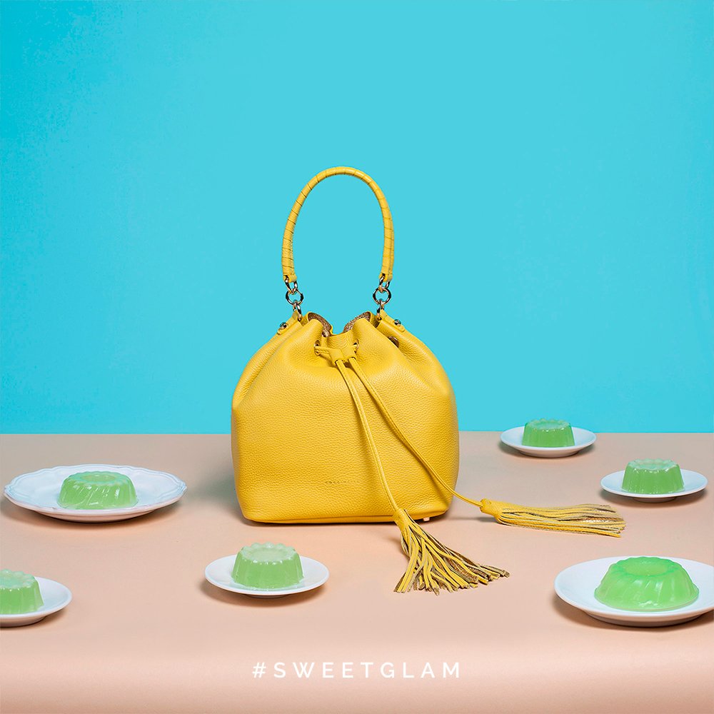 Coccinelle1978's tweet photo. Such a beauty: https://t.co/7A1308nJuc
#Coccinelle #CoccinelleBag #Bucket #Sweetglam
#Leather #Italian #Tassel https://t.co/QQhGKvon9j