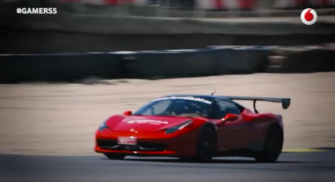 <a href="/FormulaGTGroup/">FormulaGT.es</a> El Equipo @G2Vodafone 🎮 <a href="/Mariam_Hernan/">Mariam hernandez</a>  yo 👱 queremos subirnos al Ferrari de nuevo ❤ <a href="/vodafone_es/">Vodafone España</a> ☺🙈