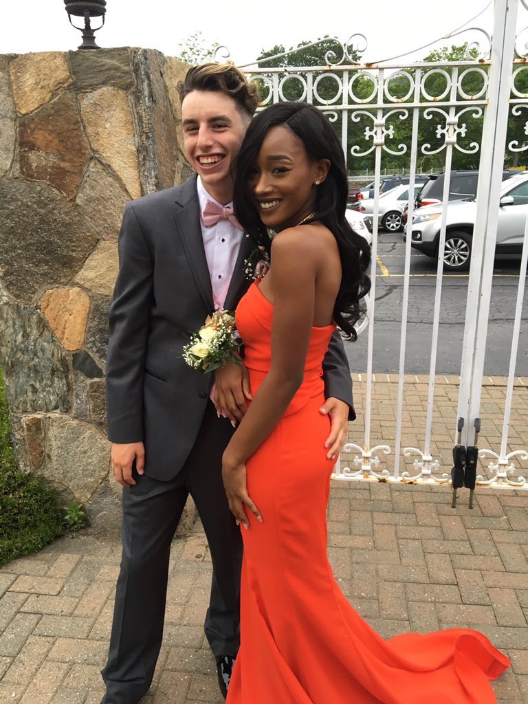 Devin_Starr_'s tweet image. Happy birthday @HYFR_KYS  have a good day!!!! #handplacement