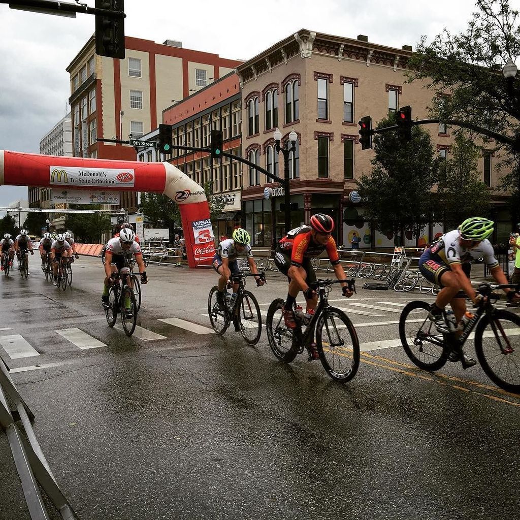 _hourglassmedia's tweet photo. The @mcdonalds Tri-State Criterium over the weekend. #latergram #behindthehourglass #hourglassomnimedia #⏳ #homesid… https://t.co/TOTwpL0cru