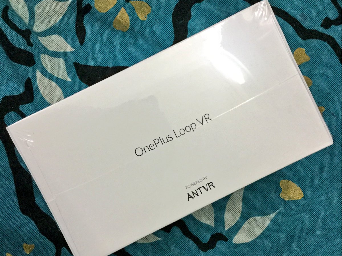 BrownbreadTv's tweet image. Guess who's here :) @OnePlus_IN #OnePlusLoopVR