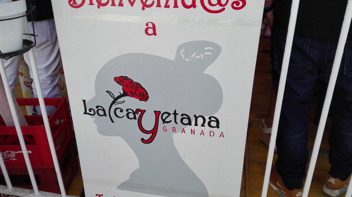 Este perfil es sinónimo de fiesta y de alegría, de buena gente y buen ambiente... #LaCayetana #Corpus2016