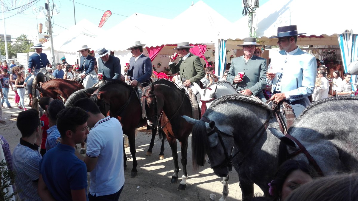 ¿Qué me decís del ambiente que teníamos en nuestra feria del #Corpus2016 a medio día del jueves?