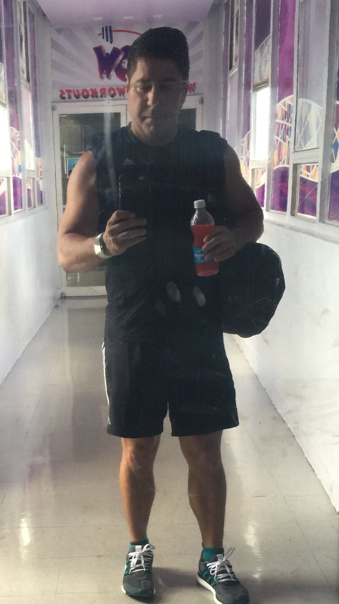 raymondarrieta's tweet photo. Acabo de terminar mi entrenamiento de 4 meses para la caminata Da Vida desde el miercoles saliendo de Añasco https://t.co/ASTY78NMT4