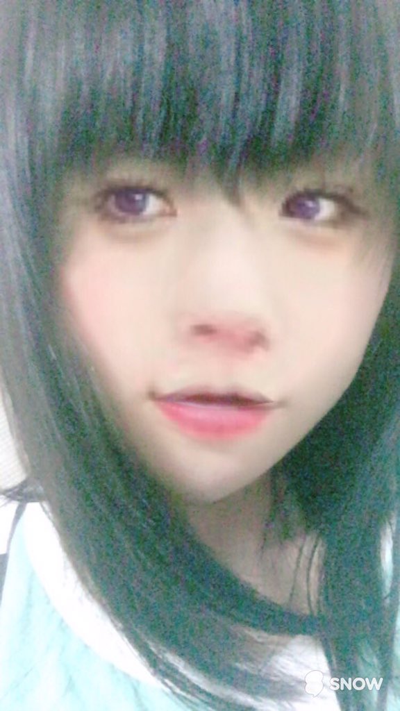 あずさ 可愛くなるよo W O 私の素顔ー じゃなくて Snowで顔入れ替えて 加工に加工を重ね なじませました 暇人 笑