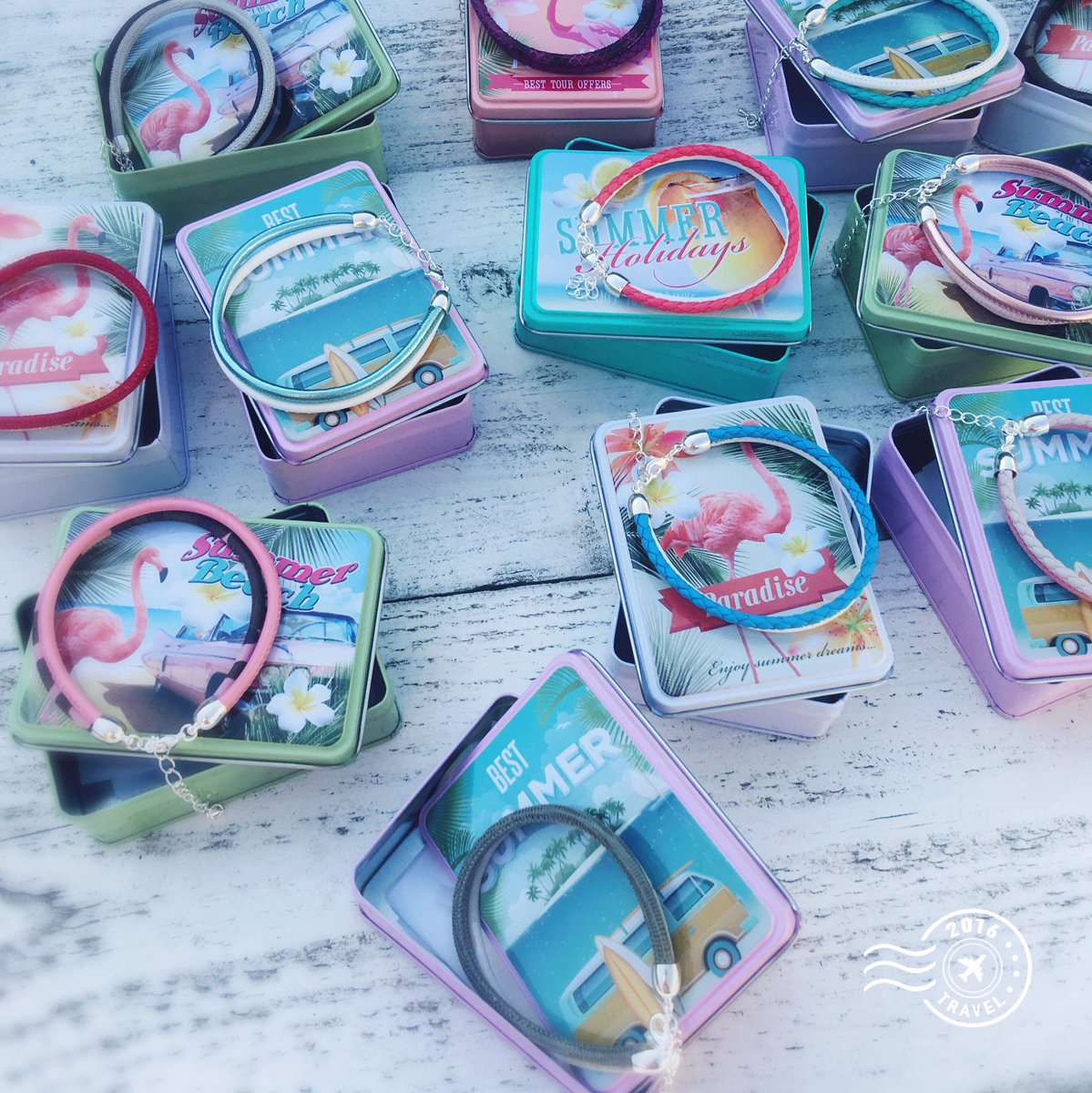 Klaaroriginal's tweet photo. Summer musthave! Leren enkelbandjes om je benen helemaal zomer (K)LAAR te maken. #summer #musthave #embraceyourself https://t.co/VSuRtWpTTi