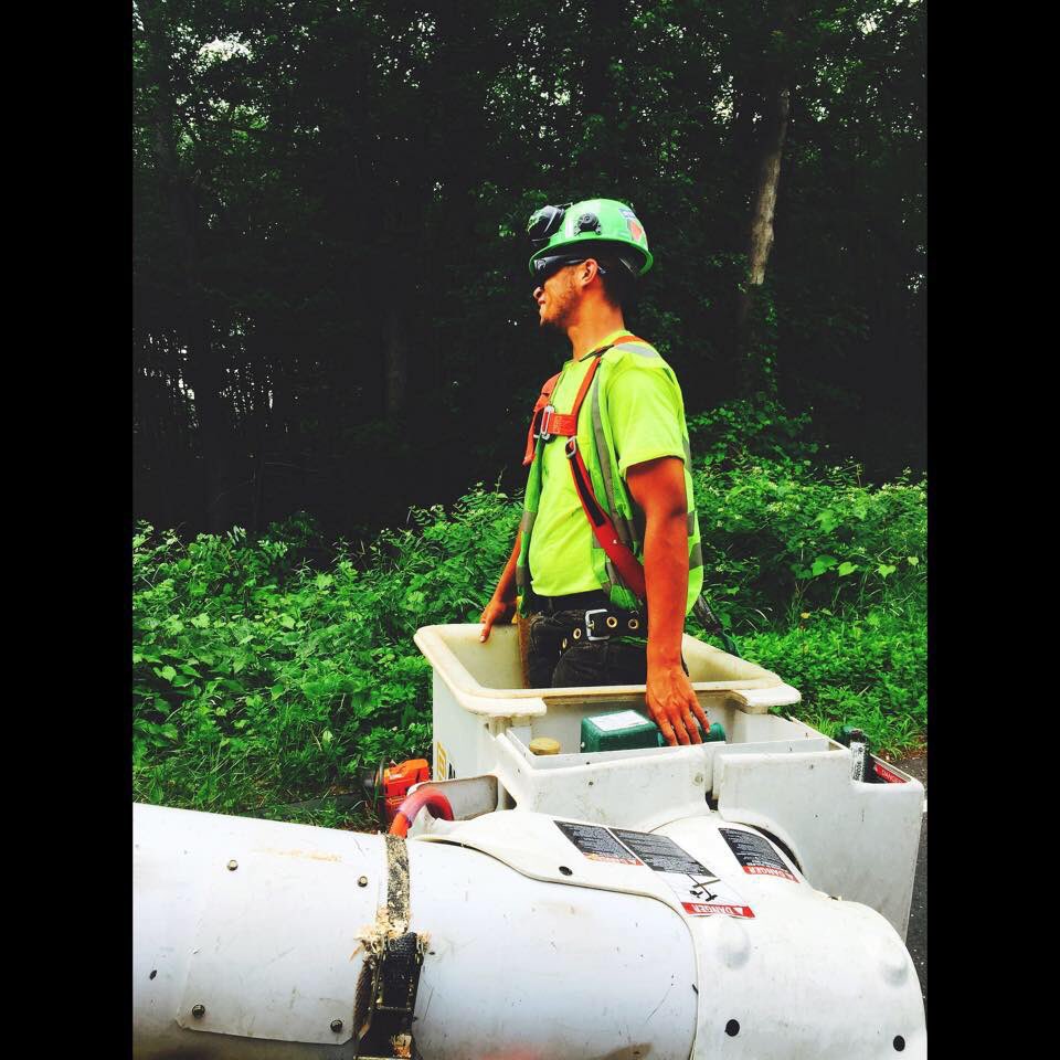 YOUNGMIXEDMUTT's tweet photo. The very moment my shook ass hopped in the bucket... This day I found one of many passions of mine. #bucketbaby https://t.co/QVitGbSwGW