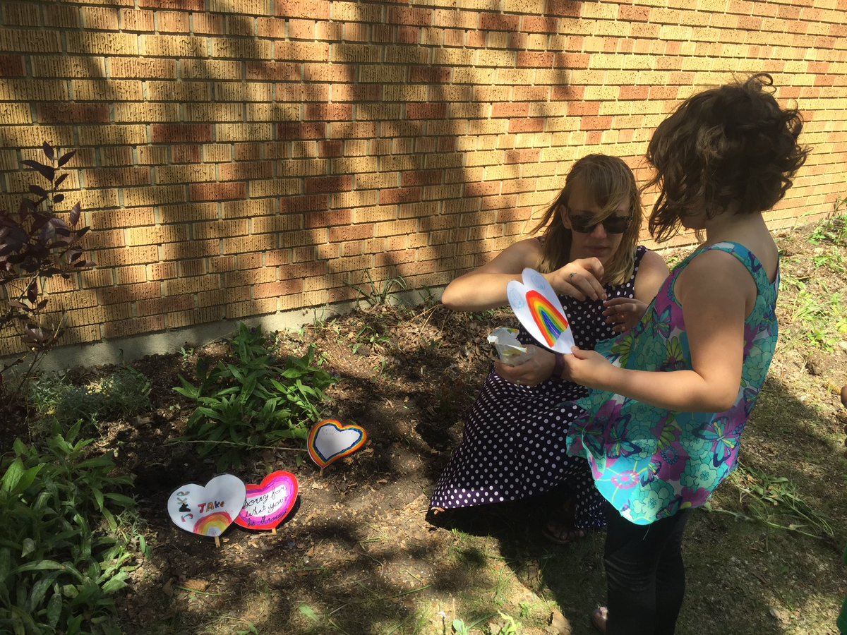 PrincetonEPSB's tweet photo. Honoring memories @projectofheart @EPSBNews https://t.co/PbSQbmR3eZ