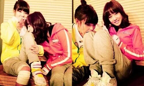 allaboutIU's tweet photo. Bestfriend support each other through everything. I love you both.
Wish the best for you.😊🎉 #HappyJiyeonDay #IU'sBFF https://t.co/cHInuQc0eP