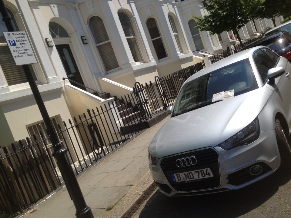 SayNOtoNuisance's tweet image. In situ all day RBKC, no enforcement! Not resident. 2tkts 28May 3Jun. Y payers subsidising this? #PolicyFail