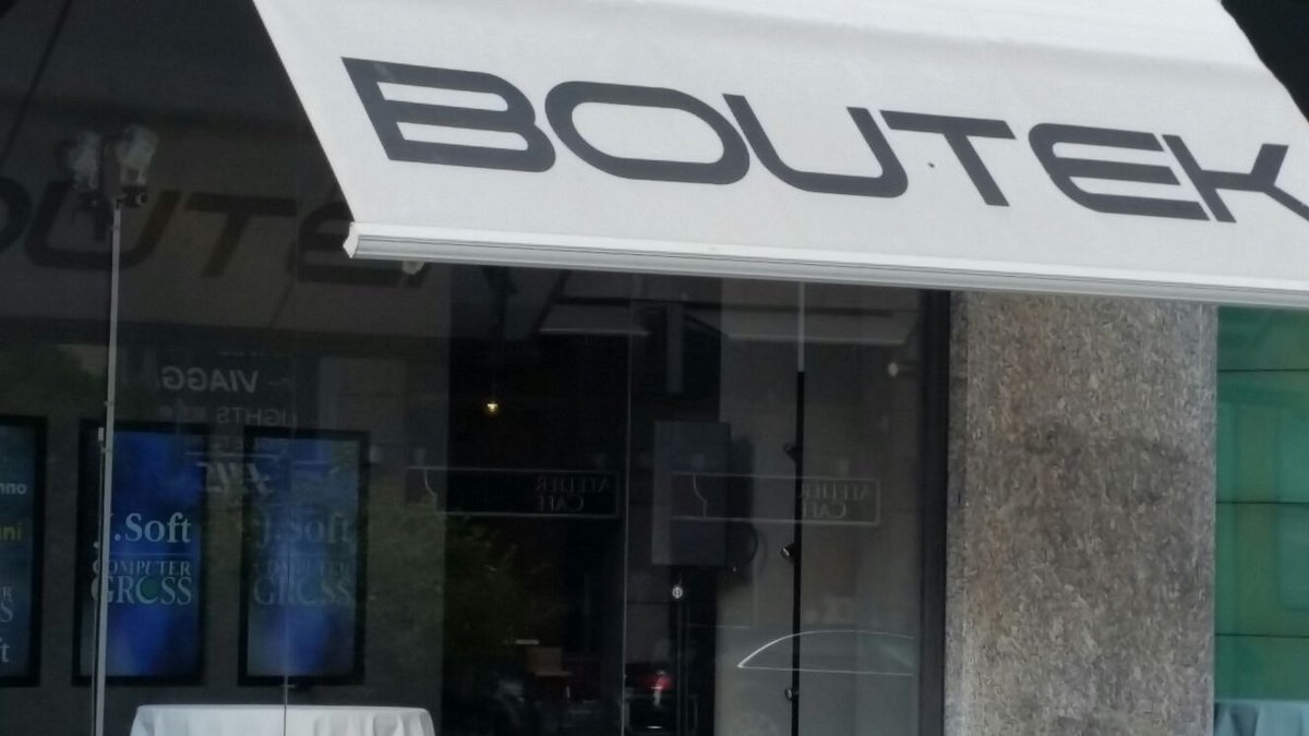 ComputerGross's tweet photo. Tutto pronto! #stasera al #BouTek festeggiamo i 10 Anni della #BusinessUnit #Jsoft ! #10annijsoft #Software https://t.co/YFlg376huo