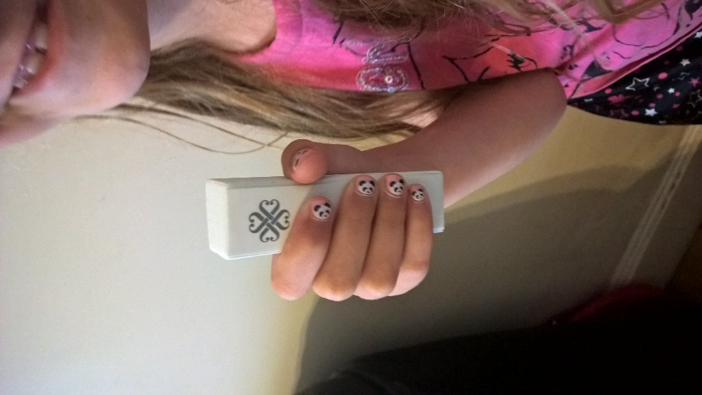 BeautifullyJam's tweet photo. My youngest rockin her Pandemonium wraps. #beautifullyjamberry #jamberryjuniors #nailart #pandas #children https://t.co/ULBEXNgWds