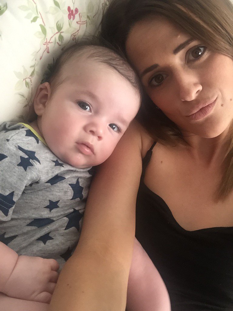 NavillusJL's tweet image. Mummy's boy 💙