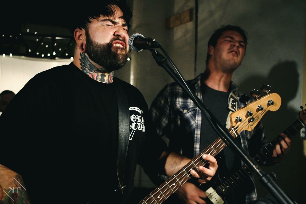 Aye Mikey hit the dirty 30 yesterday so here's a funny picture <a href="/kelsietyson/">Kelsie Tyson</a> nabbed of us last year.