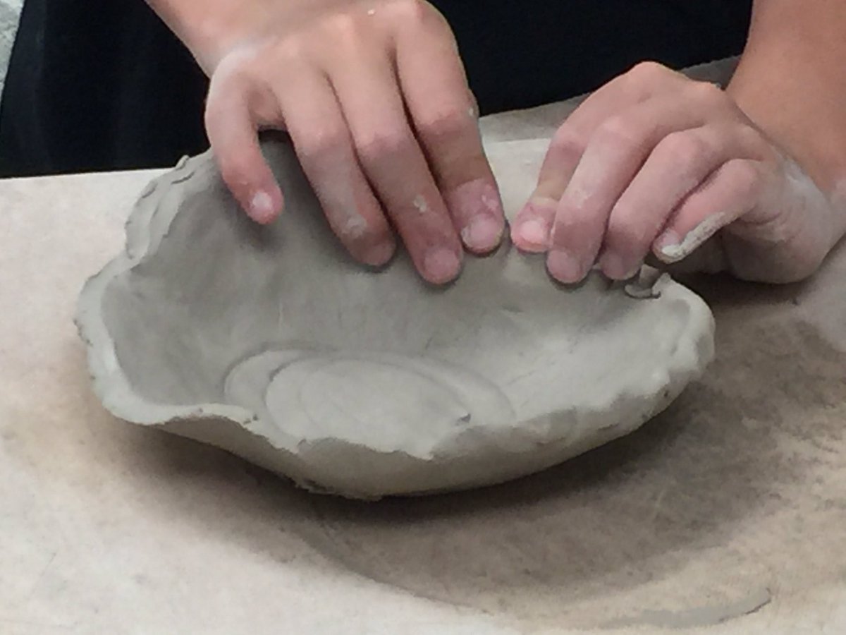 TJArtClass's tweet photo. Ms. DuBois' 3rd graders are creating O'Keefe inspired clay bowls https://t.co/dLH0esYNiM