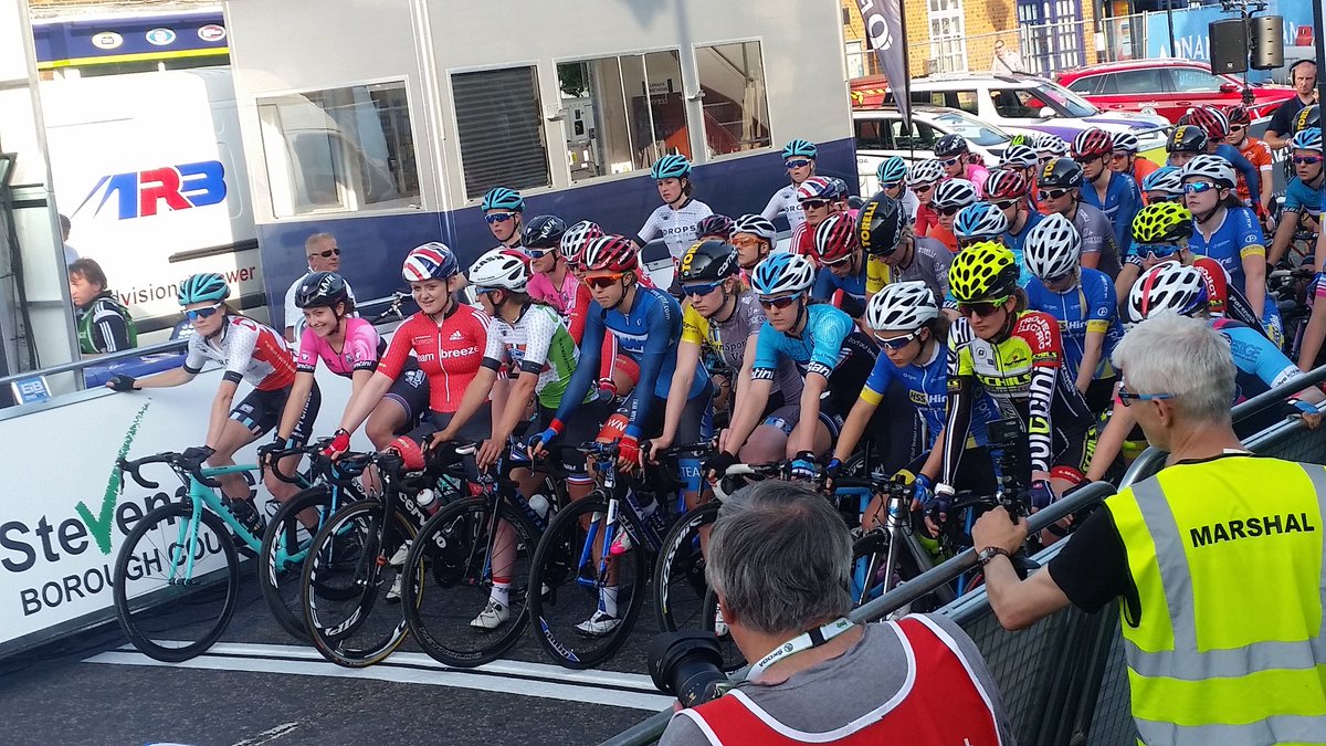 brownchris71's tweet photo. Massey looking focused for @dropscycling on the #tourseries start line @LauraMassey3 #fetchthestick https://t.co/9lShj3Nj9J