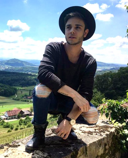 haenni__luca's tweet photo. fotoshooting Kalender 2017 📷👍
#shooting #shop #faennis https://t.co/58TuiKRQIX