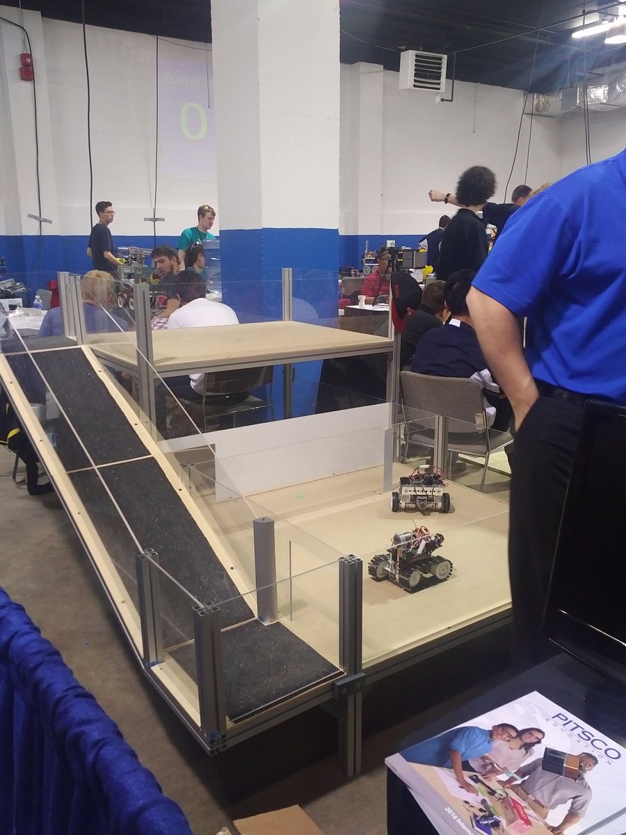 MatthewColbeck's tweet image. Robotics Try-A-Trade at #SCNC2016 with #StudicaCanada and #TETRIXrobotics