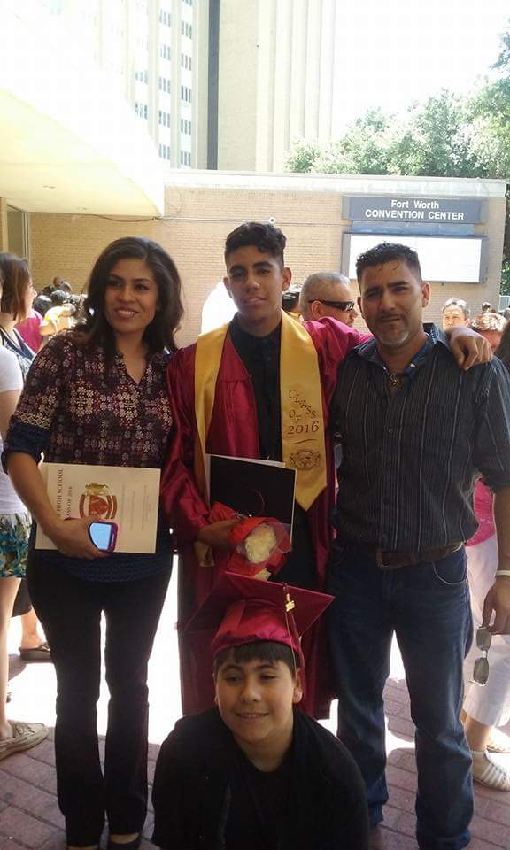 JavierPorras14's tweet image. They migrated so I graduated #class2k16