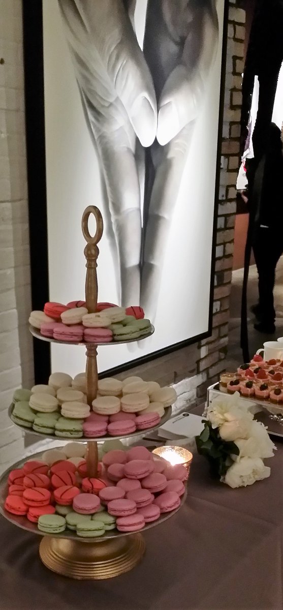 EventsTLG's tweet photo. Beautiful Sweets, @Pres_Gourmet https://t.co/hy90Dd8vFf