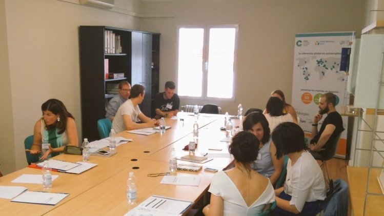 AnAmbros's tweet photo. Crece el numero de emprendedores formados para recibir #mentoring durante un año con @ybspain @YouthBizInt. @vromeol https://t.co/1VYeKgERaa