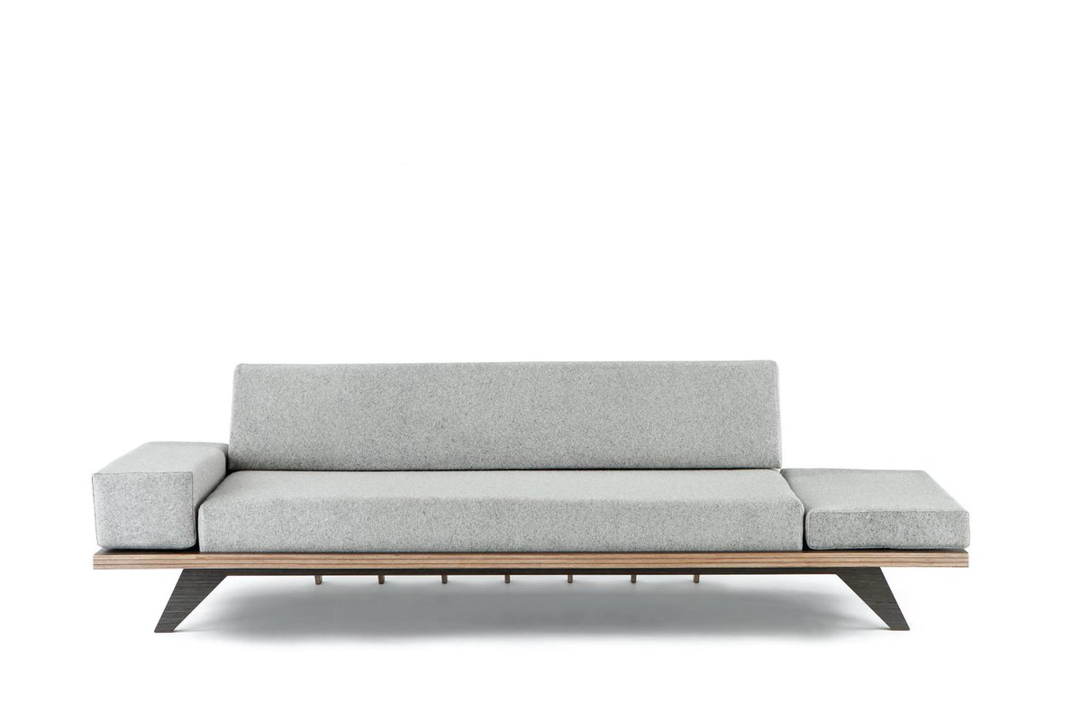 Pirwi's tweet photo. Sofá SP en color gris claro #pirwi #prima #primabypirwi #wood #plywood #design #furniture #home #diseño #couch #sofa https://t.co/U5XftmI7ao