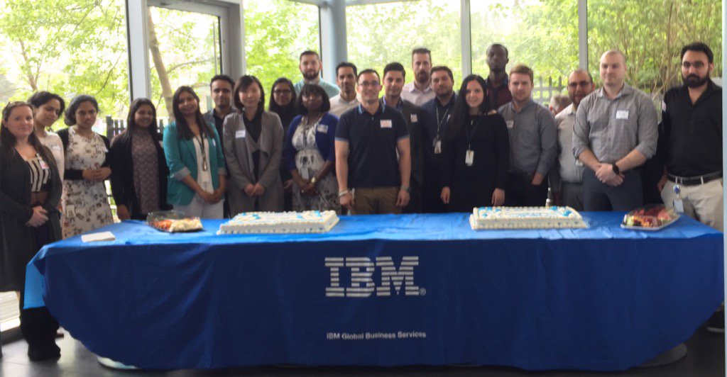 LynnClarkTweets's tweet photo. Fantastic group of young professionals celebrating their first career progression #GBSCACelebrationDay https://t.co/pC6Q3jOCTT