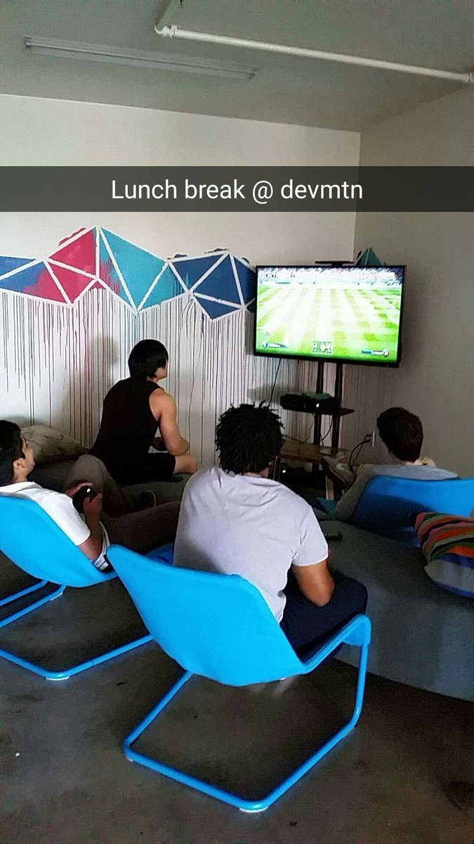 McKmillions's tweet photo. Lunch break #devmtnlife @DevMtn #devmtndallas #coding #javascript #angular #ui #ux #tech https://t.co/L46sL0gU6V