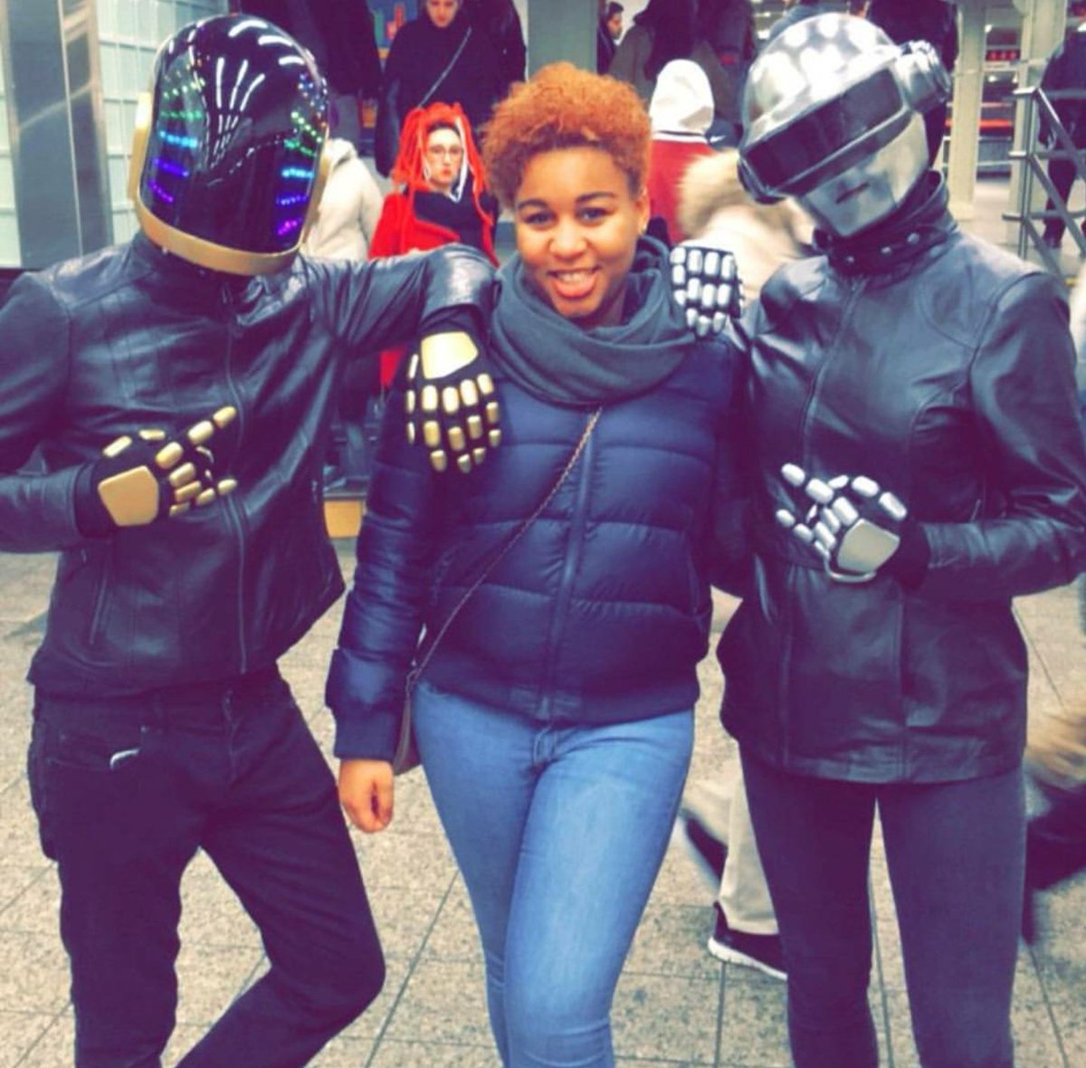 daftfunkee's tweet photo. #newyear #daftpunk #daftfunk #2015 #2016 #subway #fan #nyc #cosplay #conlife #stayfunky # robot #rock #nightlife https://t.co/ZGFsbTAnGf