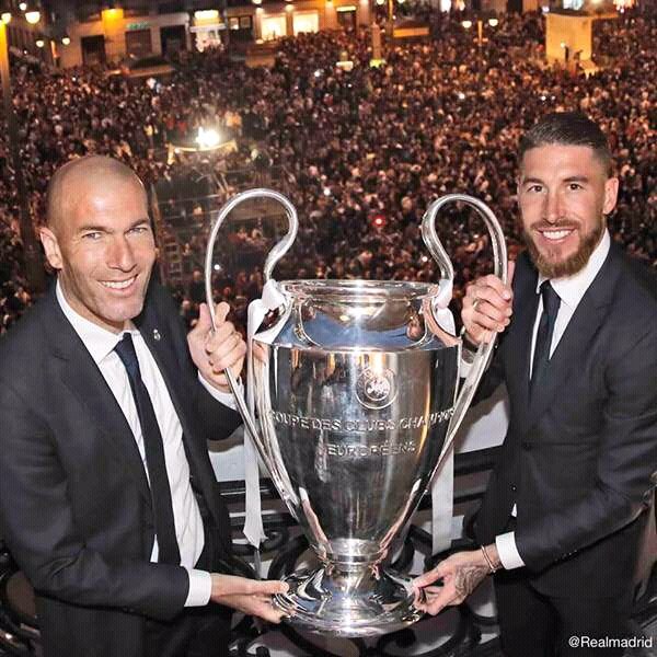 majomo1098's tweet photo. ¡La Undecima es una pasada! #HalaMadridYNadaMas. 😍👑⚽🏆😜 https://t.co/L2C45T0ocT