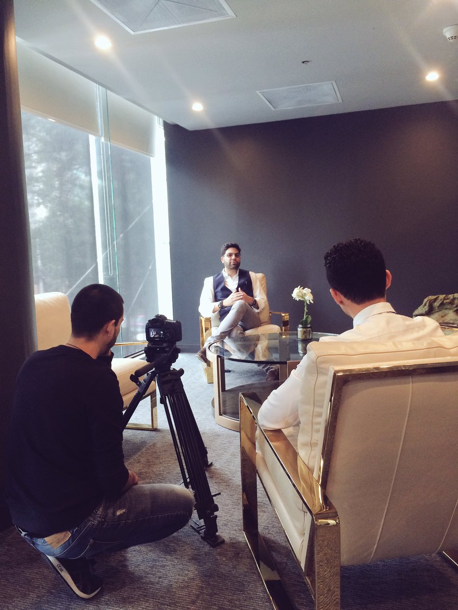 ClaudiaRegil's tweet photo. Muchas gracias @MarioMal por la entrevista en @Biz_Nxt  sobre @ObsElegir mayor libertad significa que podamos ELEGIR https://t.co/pVrDkNI3jB