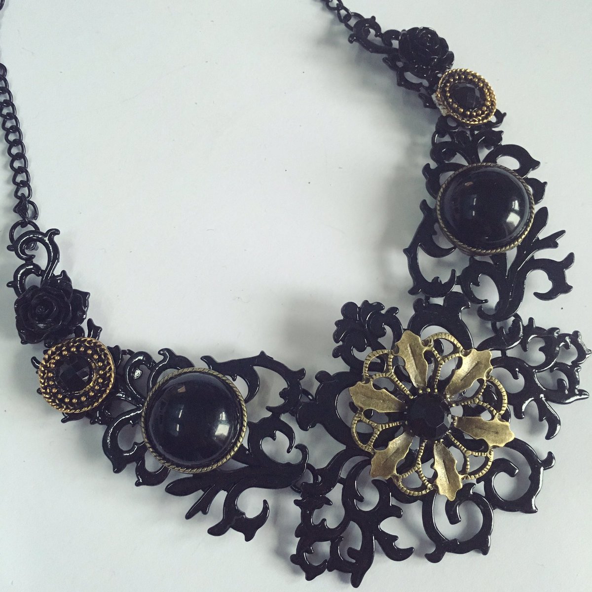 HMaccessoryCo's tweet photo. #Mondaymarathon ❤️ check us out on Facebook "The handmade accessory co" based in the uk. £22.50 #necklace #craft https://t.co/82kmk6Xd1T