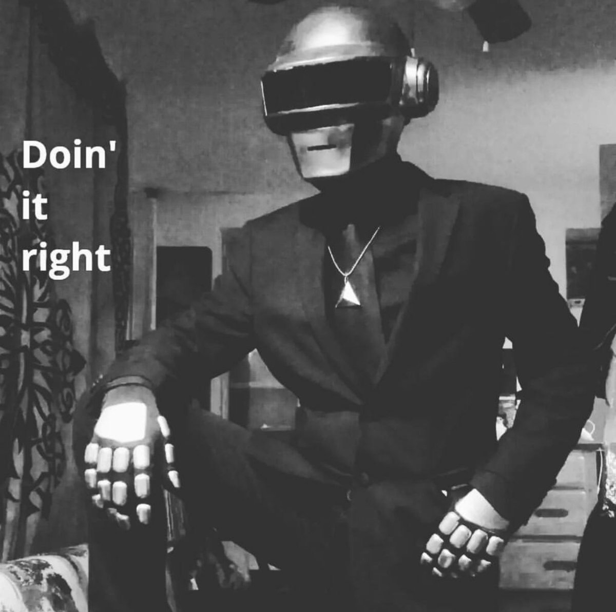 daftfunkee's tweet photo. @daftpunk @oficailDaftpunk @WizardWorld #daftpunk #daftfunk #selfie #thomasbangalter @daftalive #cosplay #nyc https://t.co/WjSeWSwai0
