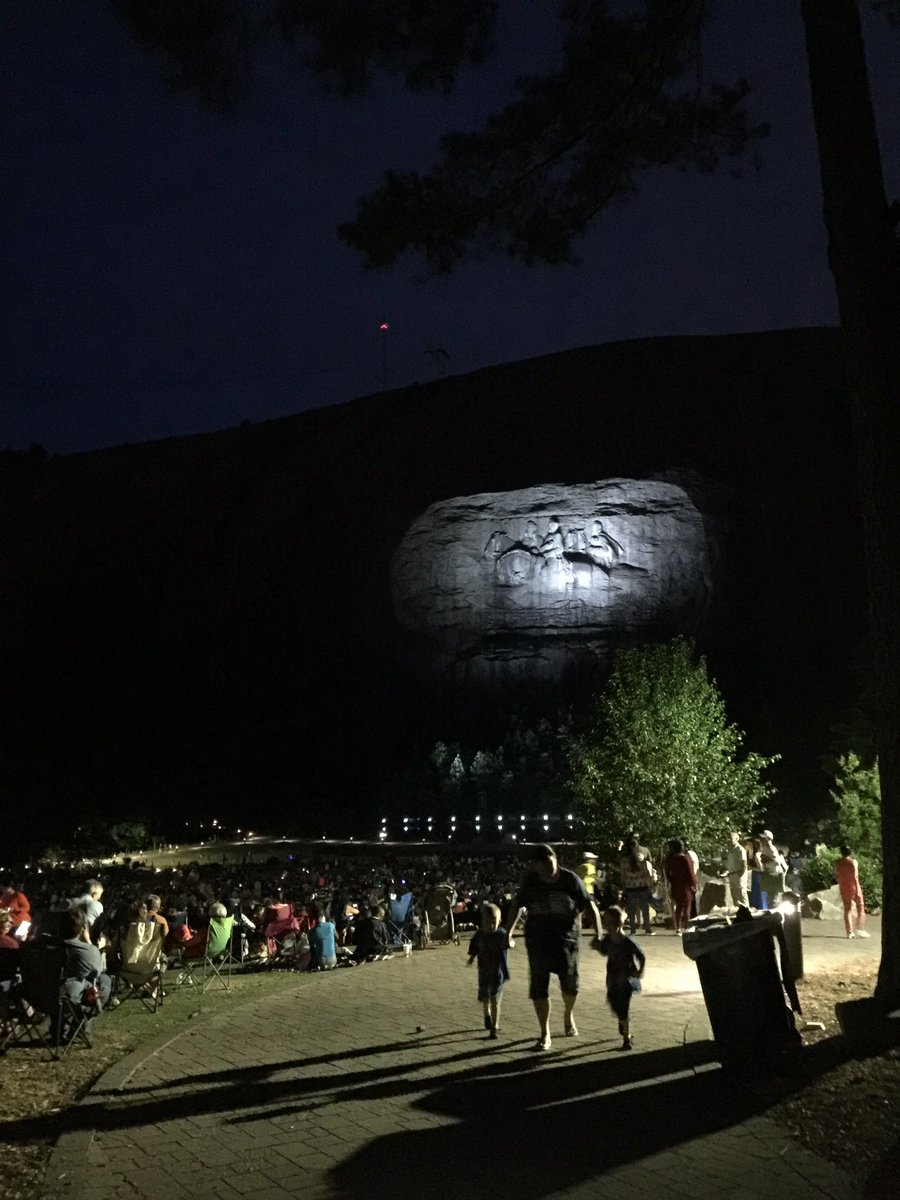 Mathhello's tweet photo. I wonder what the distance is from the laser screen/show to the audience @ Laser Show in Stone Mountain #EDCI653 https://t.co/eDDVhwG6sM