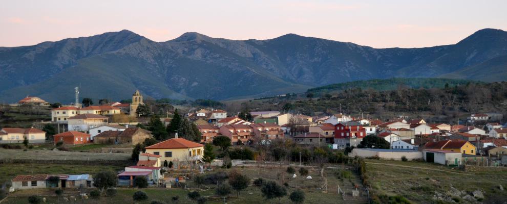 LeonciaCc's tweet photo. En 2010, el pueblo de Agallas, en Salamanca, pidió hacer un referéndum para formar parte de Extremadura. #SabíasQue https://t.co/1S1583f5AQ