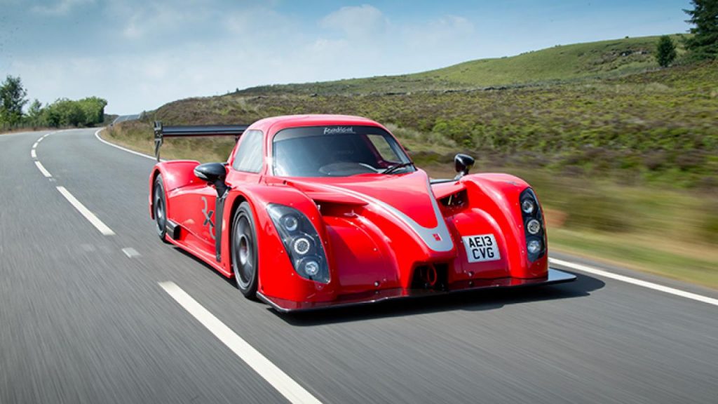 LuxuryLifeVip's tweet photo. RADICAL RXC GULF #Luxury #Supercar - http://www.luxurylife.vip/radical-rxc-gulf-luxury-supercar/ #Car #Vip https://t.co/yQtMUte6c9