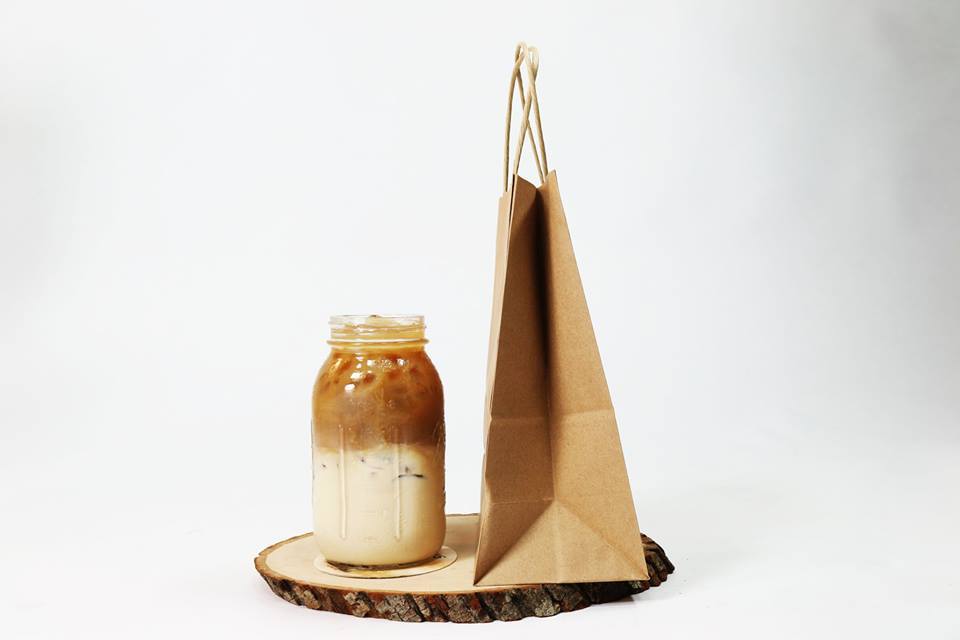 Minimal Monday... #MollysIrishCream