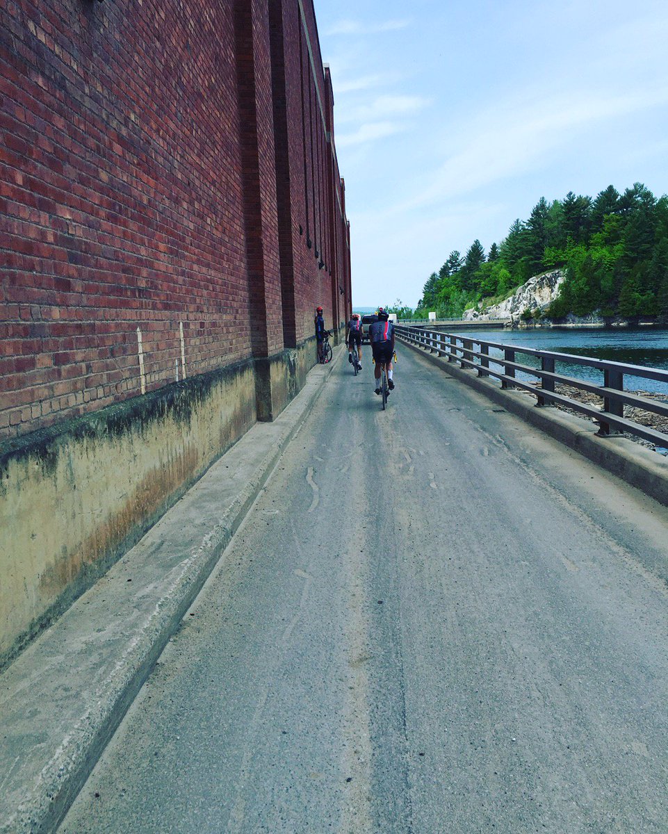 MariposaBikes's tweet photo. "The Essence Of A Good Ride" by @michaelibarry https://t.co/MPSVqPEWyi https://t.co/ippotnHh1U