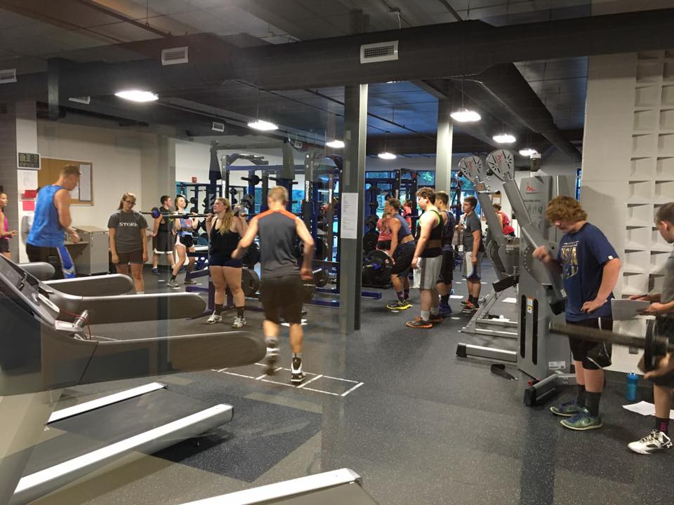 pscbobcats's tweet photo. Check out former @PSCFootball @qucoatney and his HTRS Titans in first day in summer work outs in their new facility! https://t.co/j110qnHvpN