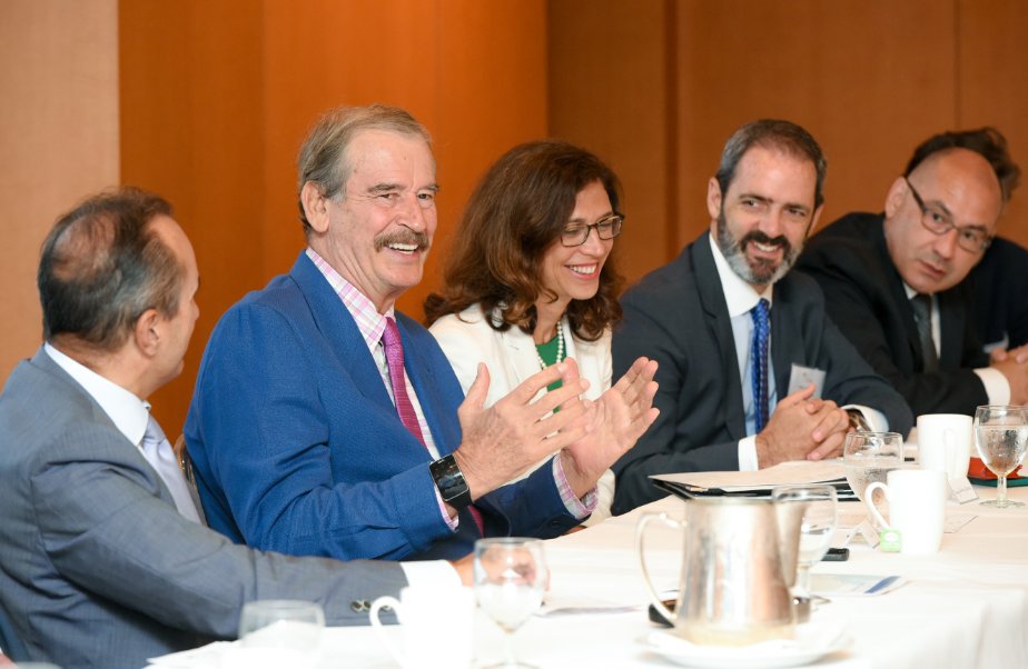 Building bridges with @VicenteFoxQue @CentroFox and discussing #ethicalleadership and #UsMexico relations @ASCOA