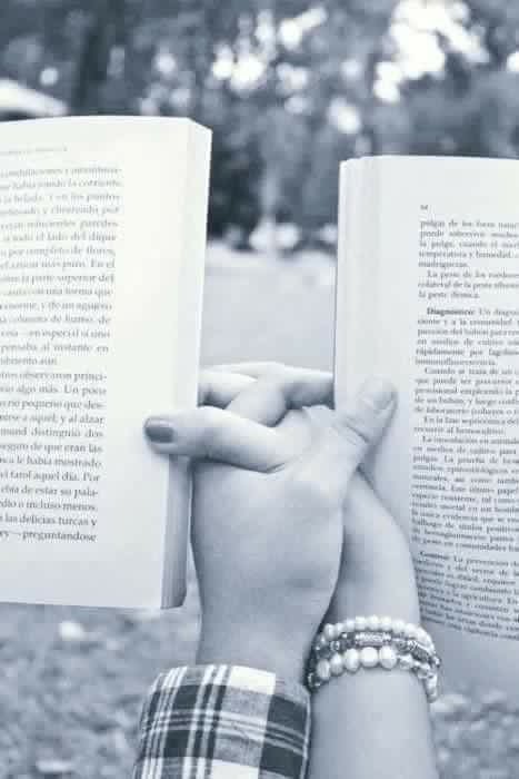 CrystelPrior's tweet photo. Quiero un beso tuyo que me lleve a otra dimensión https://t.co/3AKIkNn6zO