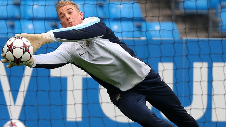 EnglandPilates's tweet photo. England No1 and “old man” Joe Hart does Pilates to stay at the top of his game https://t.co/cxk5wno12d https://t.co/piLFtMeyzn