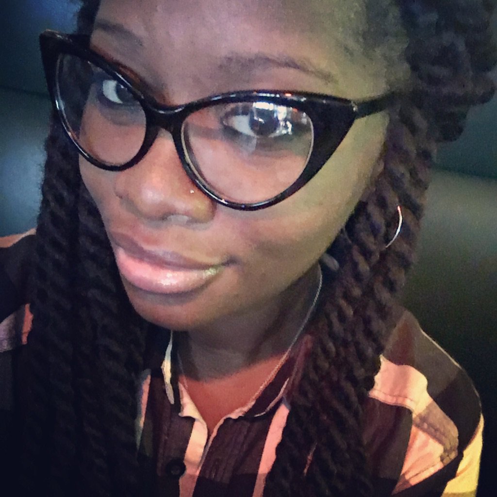 KatGrahamStan's tweet image. I put my cat eyes on bcuz I'm trying to tell these haters @ school that @KatGraham is life &amp;amp; they need to bow down