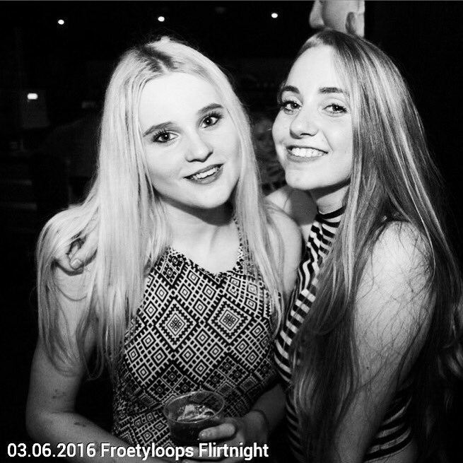 nathalie1997's tweet photo. Rodenburg! #Gezellig #Fissaa❤️🎉🙌🏼 🍺 @michelle98x https://t.co/uUaskfAV0e