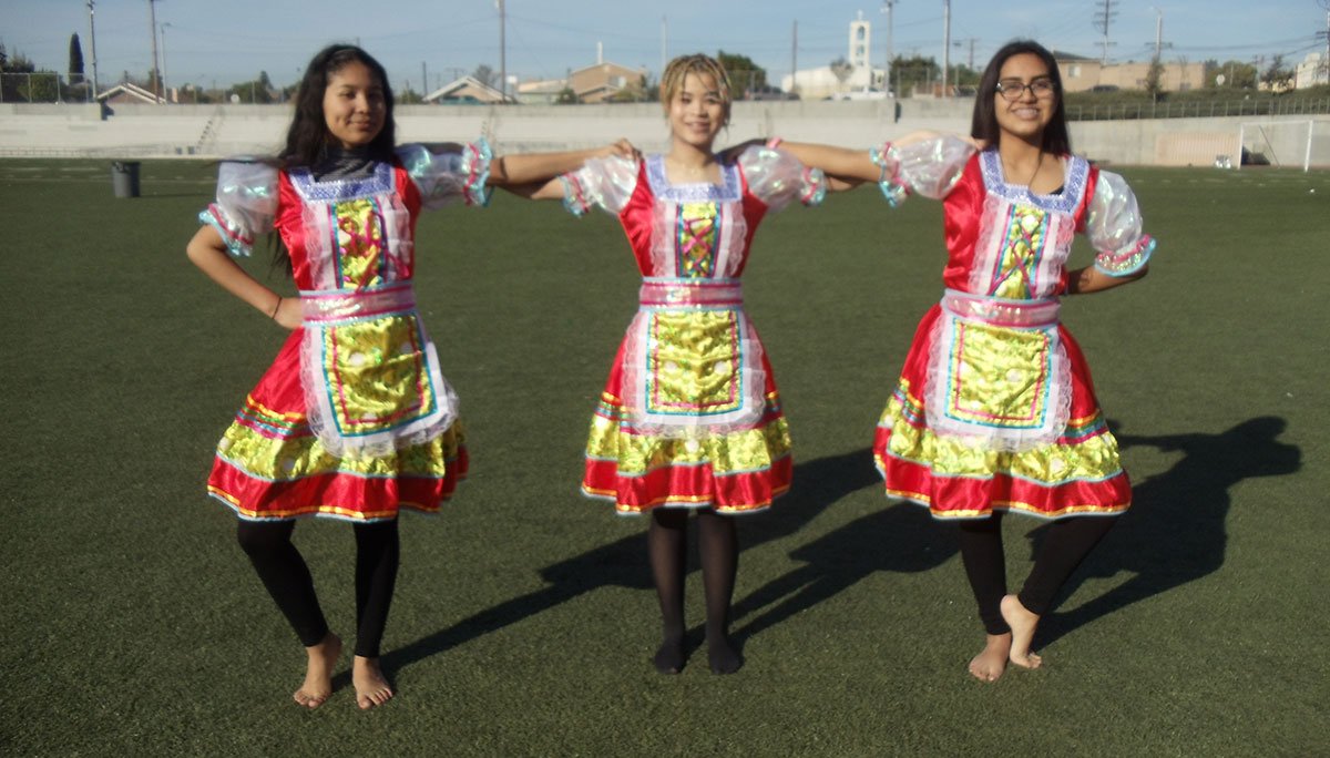 Americans4Arts's tweet image. An LA school gets new "Nutcracker remixed" costumes thx to @VANS_66 #CustomCulture #ARTSblog bit.ly/1PBCpTf