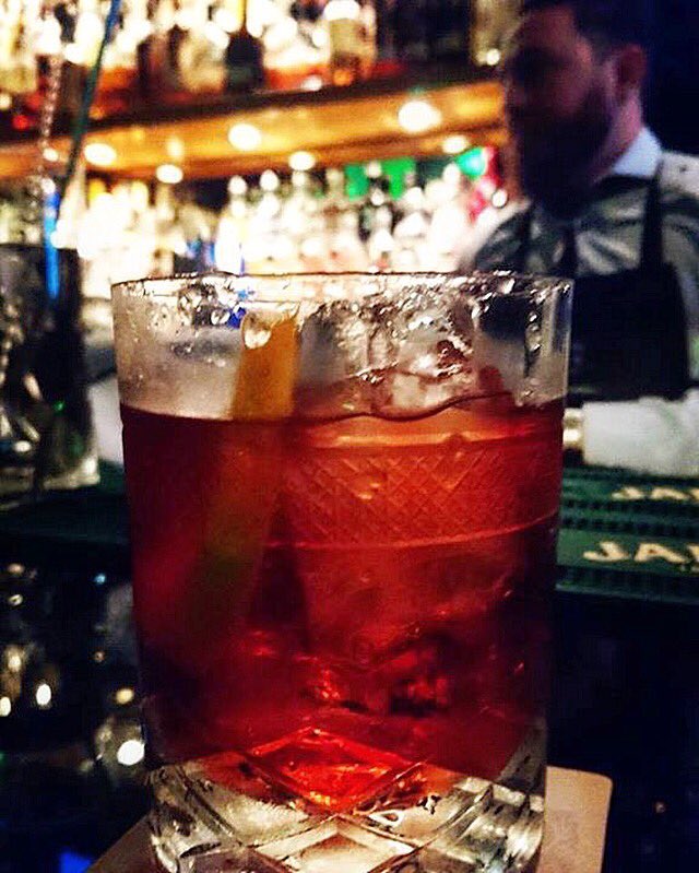 Comenzamos la #NegroniWeek en Córdoba, somos la provincia con más bares inscriptos de Argentina!! #ayudar #cocktails